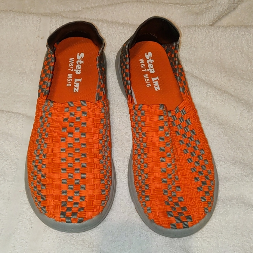 Step Inz Water Shoes Women's
